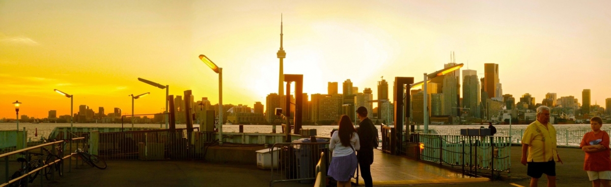 Toronto Skyline Panorama (Public Domain | Pixabay)  Public Domain 
License Information available under 'Proof of Image Sources'